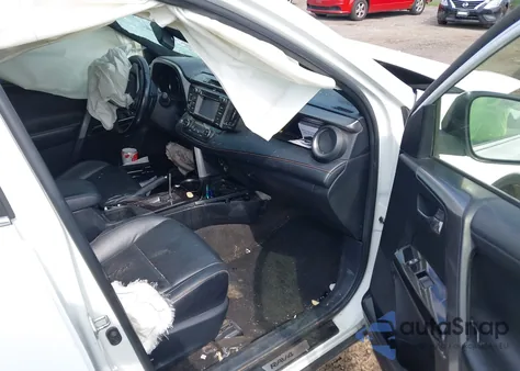 2017 Toyota Rav4 Se z USA, uszkodzony, nr VIN JTMJFREV1HJ710252